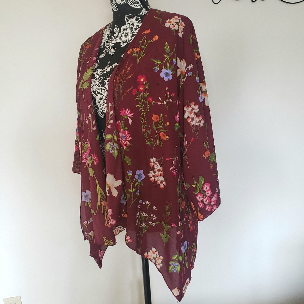 Simply Ruby kimono - Picture 2 of 7